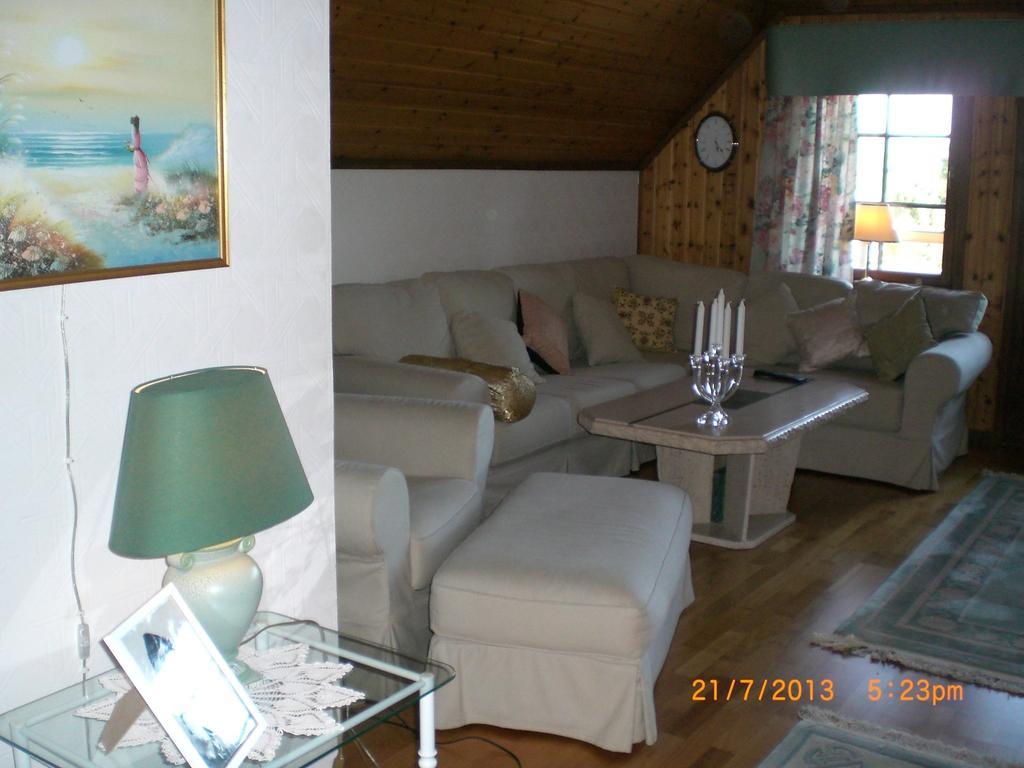Anitas B&B Stockholm/Vaellingby Oda fotoğraf